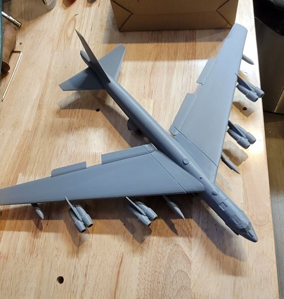 B52 Stratofortress Model build kit -18" Wing Span